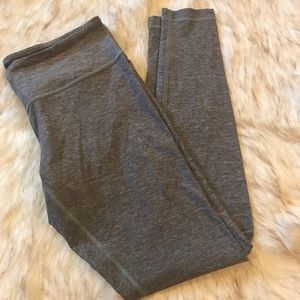 Adorable Gray LuluLemon leggings